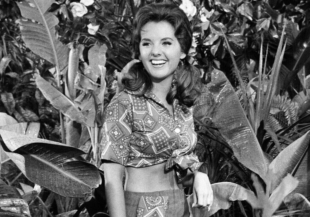 IN MEMORY OF ACTRESS DAWN WELLS