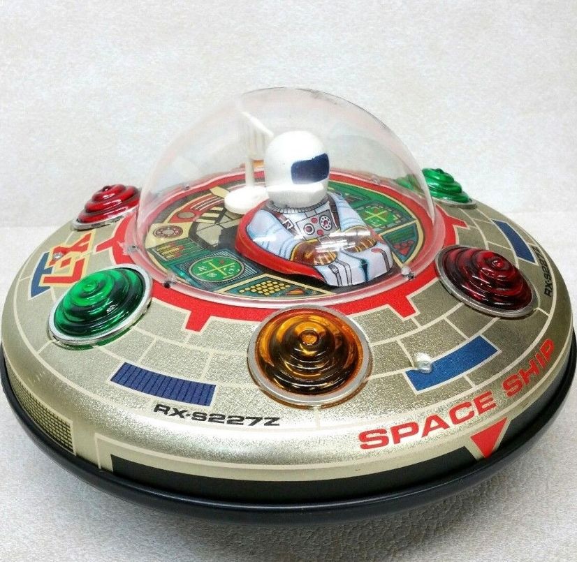 spaceship toy